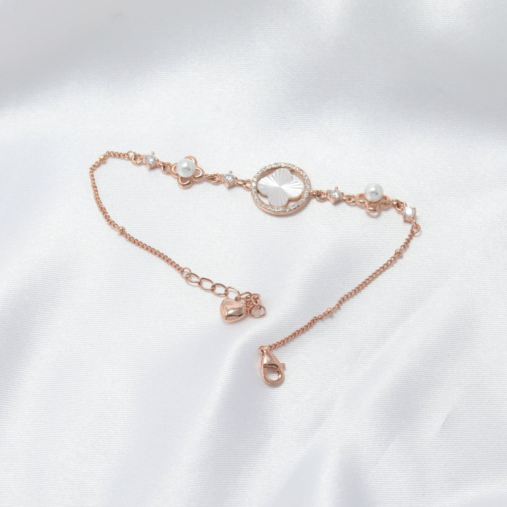 Graceful Bloom: Mother of Pearl Silver Bracelet