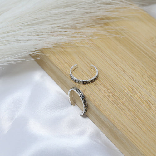 Meera Toe ring