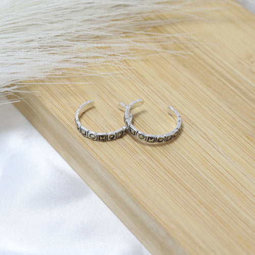 Meera Toe ring