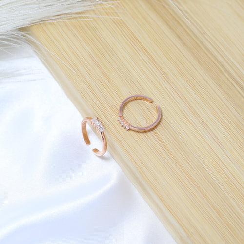 Minimal Spark Toe Rings
