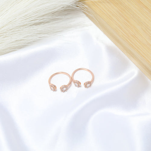 Rosé Radiance Toe Rings