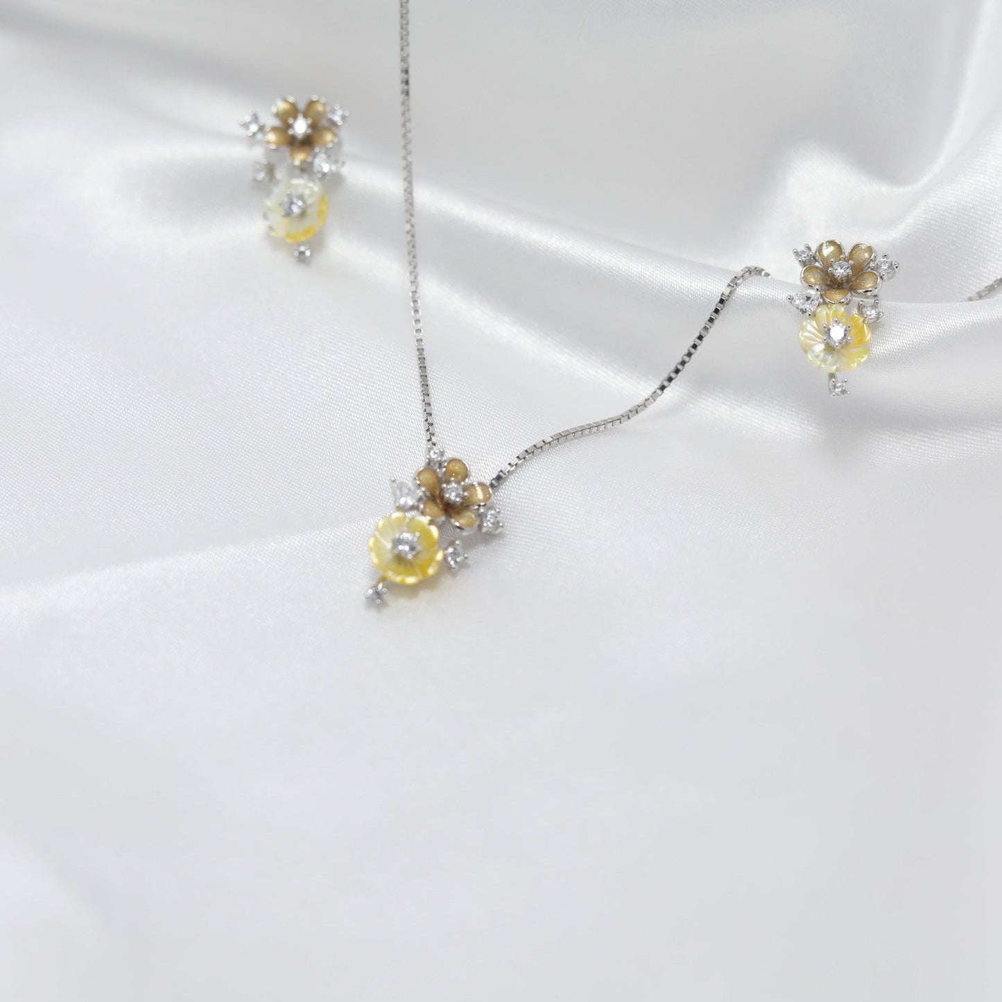 Sunlit Meadow Set