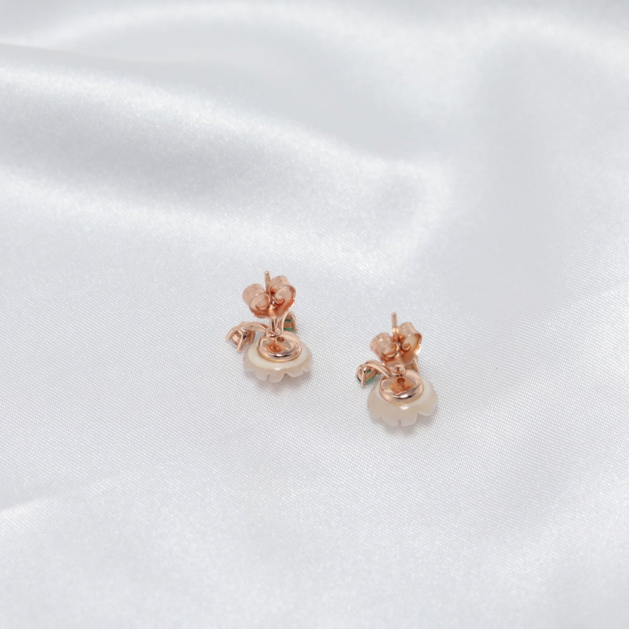 Snowleaf Bloom Earrings