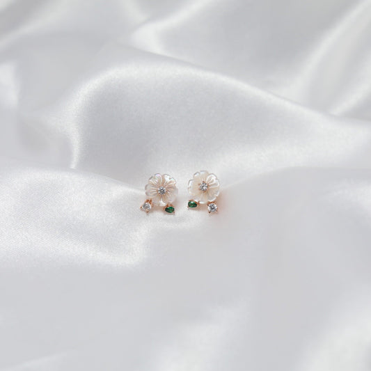 Snowleaf Bloom Earrings