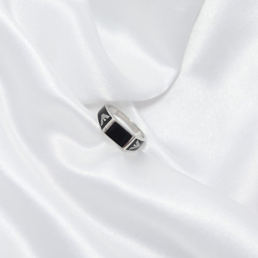 The Vanguard Ring
