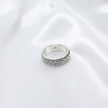 Load image into Gallery viewer, Braided Revolve Band