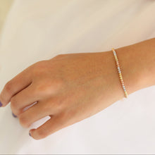 Load image into Gallery viewer, Trinity Glow Beaded Bracelet