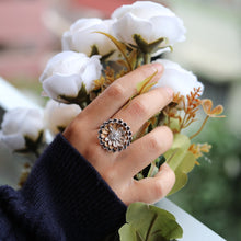 Load image into Gallery viewer, Blooming Grace