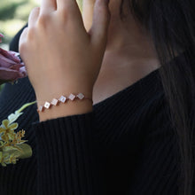 Load image into Gallery viewer, Anvika Bracelet