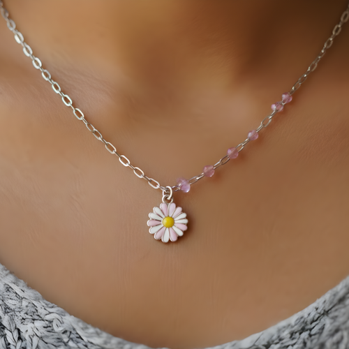 Blushed Daisy