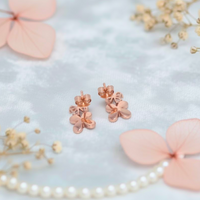Sunehri Sway Studs