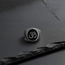 Load image into Gallery viewer, Om Signet Ring