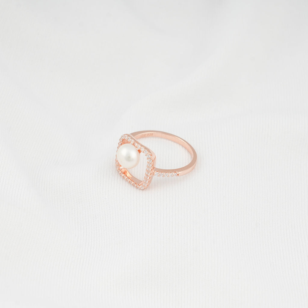 Pearl Aura Ring