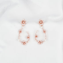 Load image into Gallery viewer, Rosé Bloom Pearl Hoop Earrings
