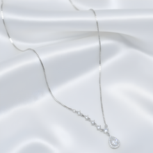 Load image into Gallery viewer, Elara Teardrop Necklace